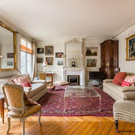 Apartmán Veeve - Charming Mirabeau Paříž Exteriér fotografie