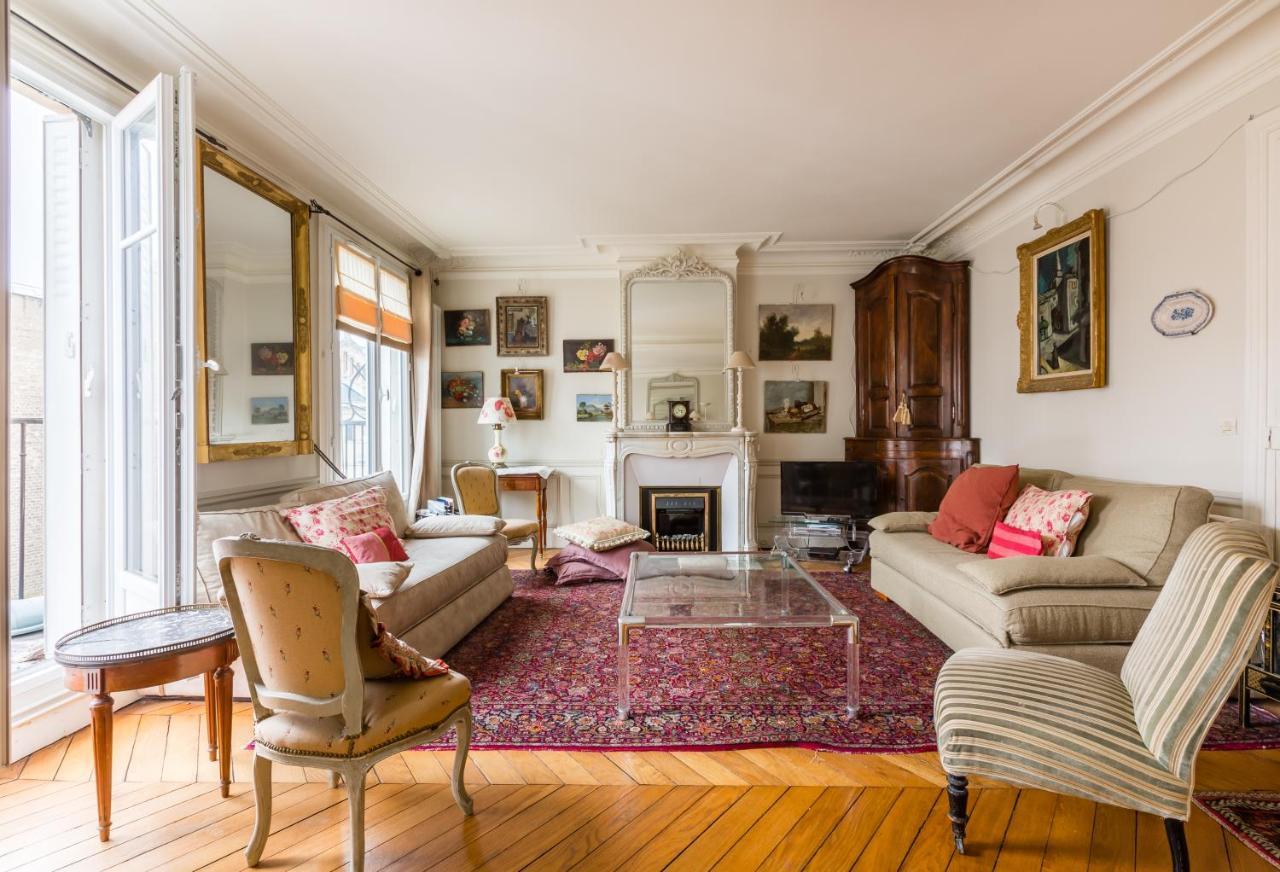 Apartmán Veeve - Charming Mirabeau Paříž Exteriér fotografie